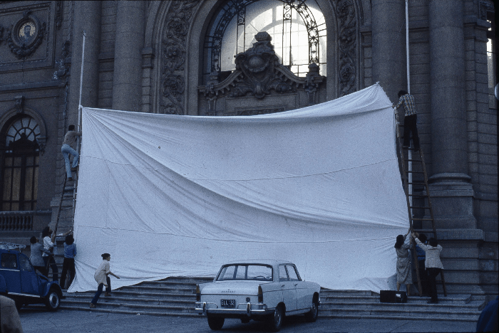 C.A.D.A. (Colectivo Acciones de Arte) Detalle de la acción "Inversión de escena" 1979 Museo Reina Sofía ©, 2016